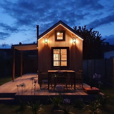 돌드브레테인 Tiny House En Baie Du Mont-Saint-Michel 빌라 외부 사진