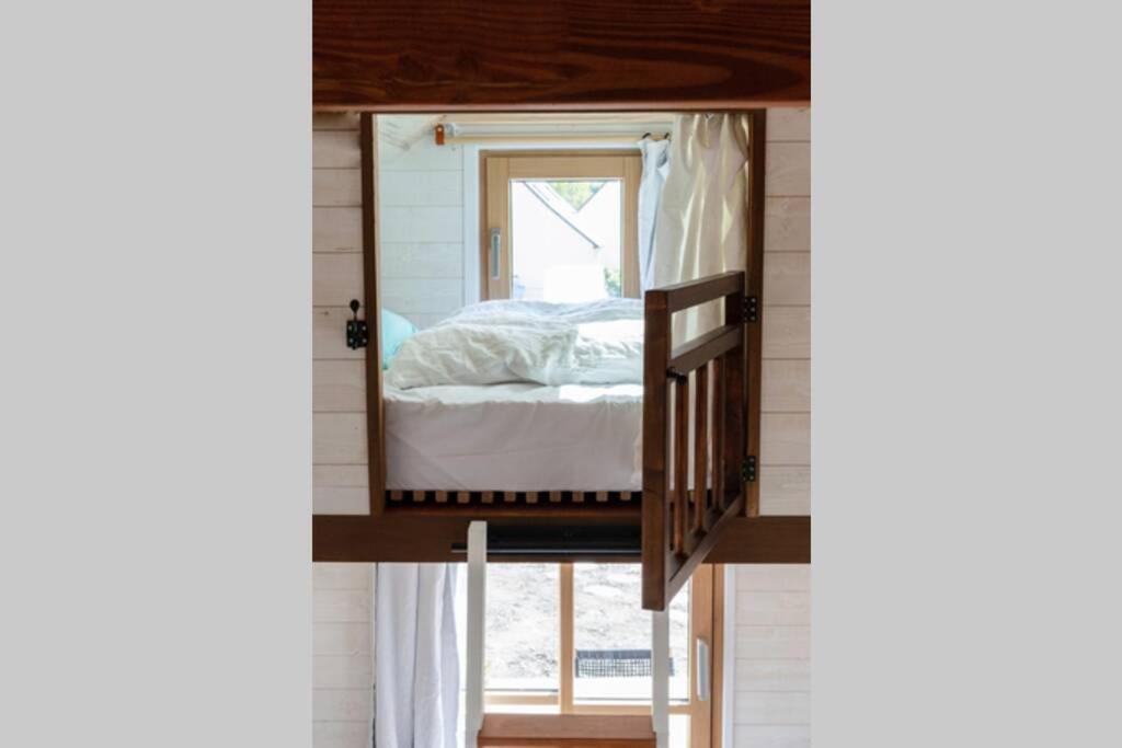 돌드브레테인 Tiny House En Baie Du Mont-Saint-Michel 빌라 외부 사진